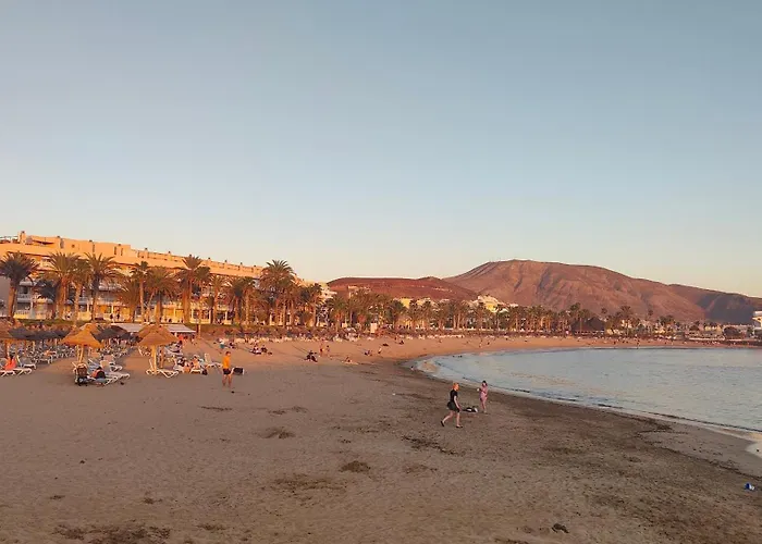 Laura F363 Playa de las Americas (Tenerife)